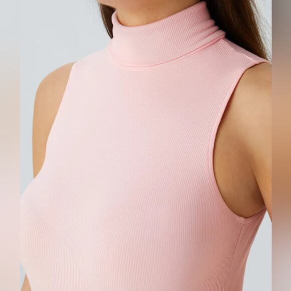 NWT Halara Ribbed Tank Top Size Small - Picture 2 of 8